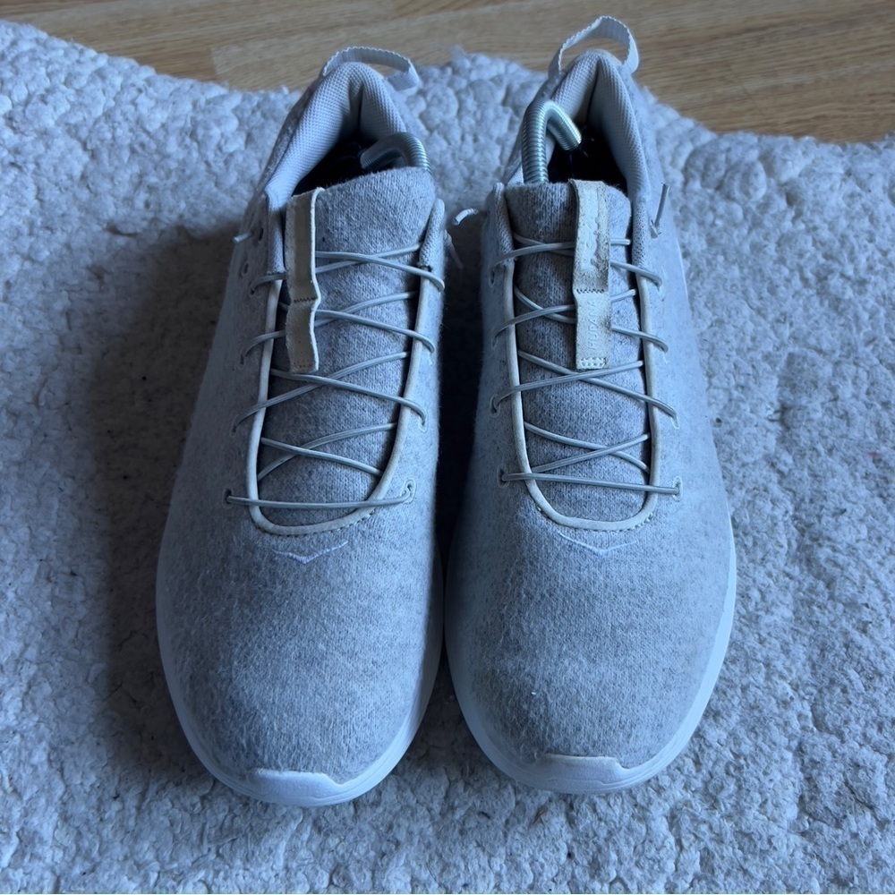 Hoka One One Woman's Hupana Flow Wool Gray Running Shoes Size 11 - Picture 2 of 11